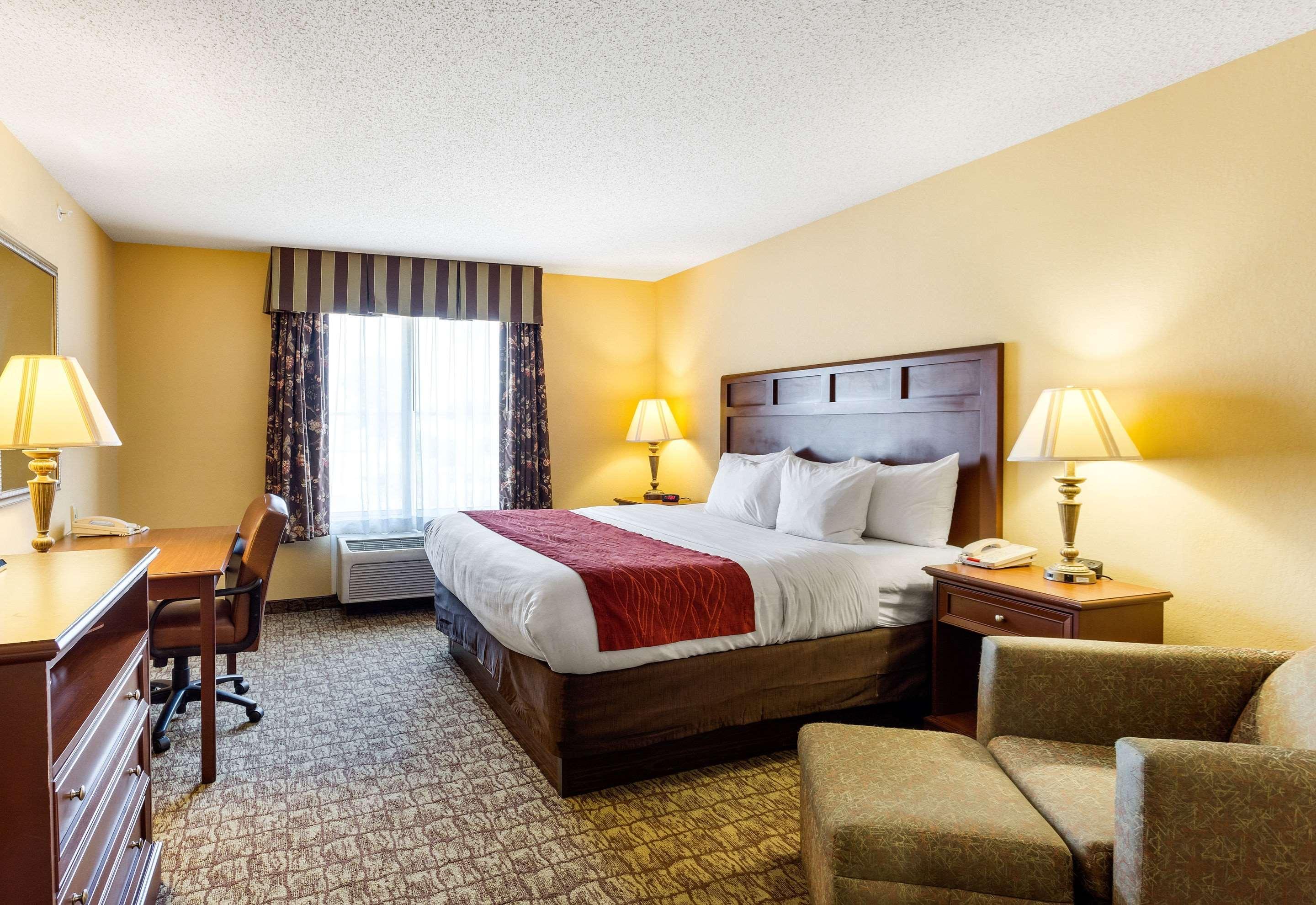 Comfort Inn & Suites Блайтвилл Экстерьер фото