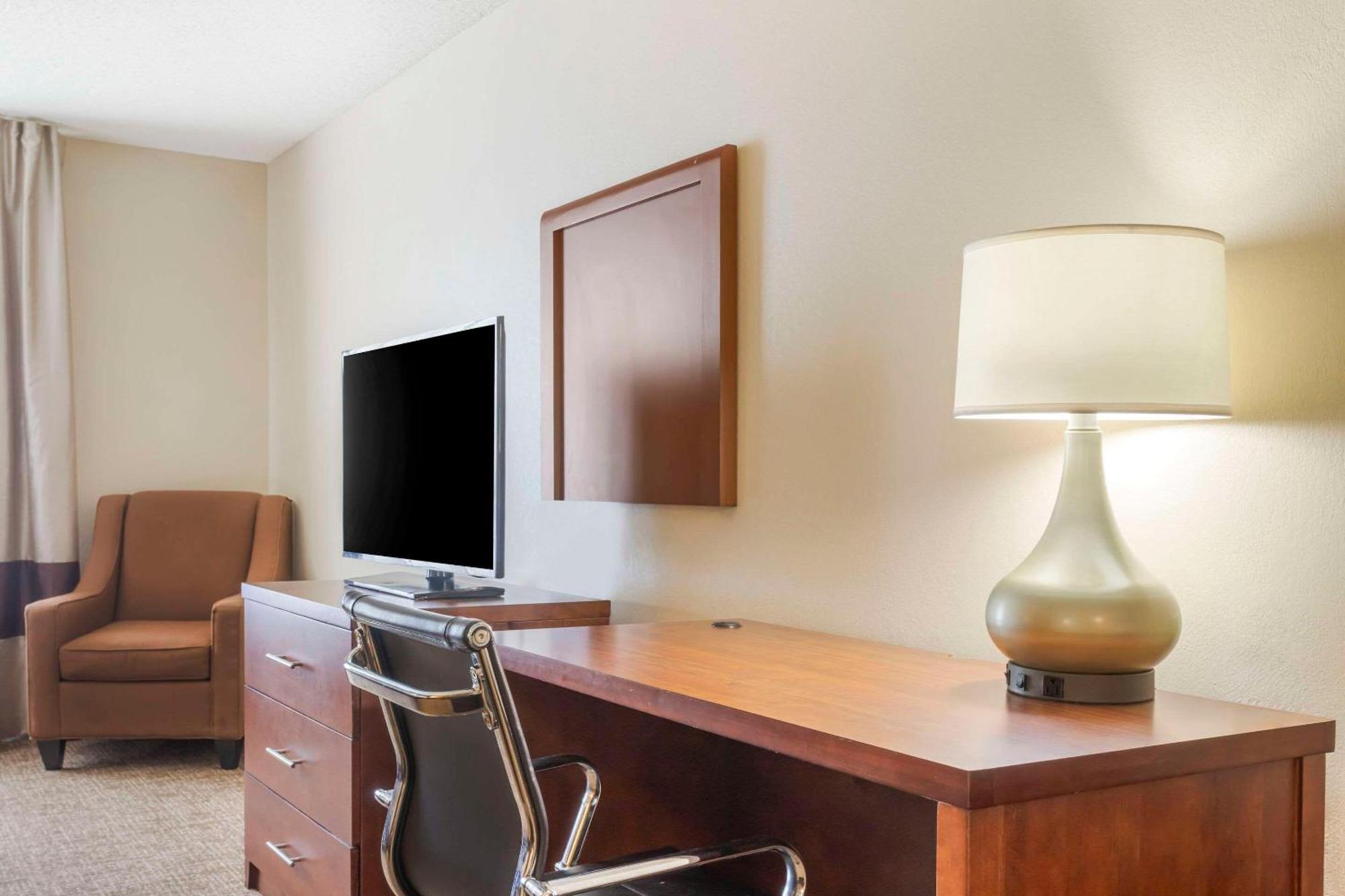 Comfort Inn & Suites Блайтвилл Экстерьер фото