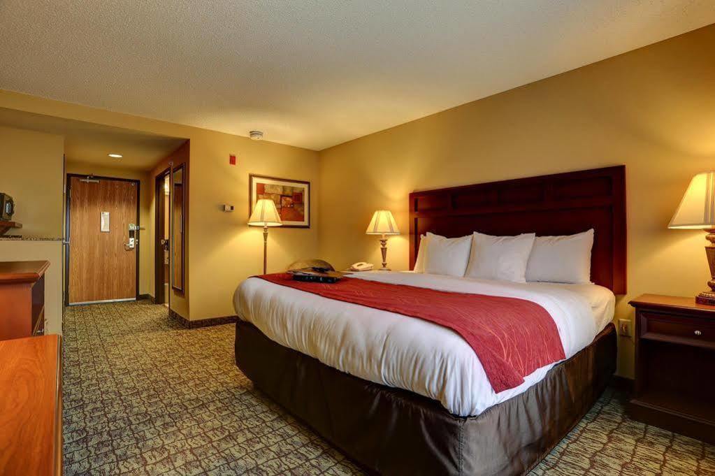 Comfort Inn & Suites Блайтвилл Экстерьер фото